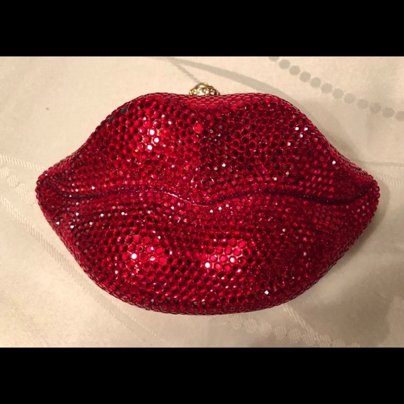 Meet your Posher, Heather - Picture 2 of 2